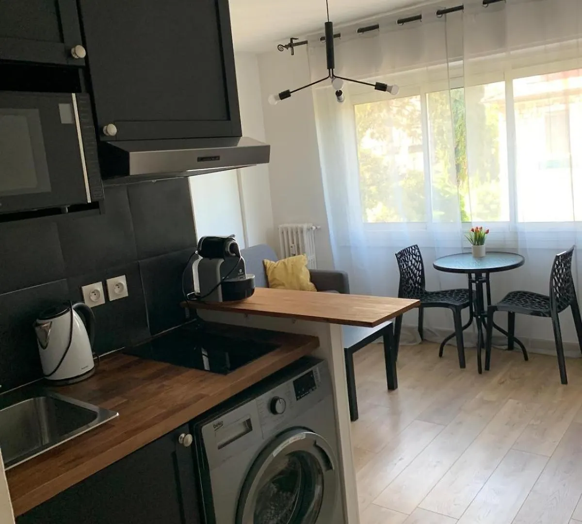 Bel Appartement Avec Emplacement Ideal Saint-Laurent-du-Var 0*,  Franciaország