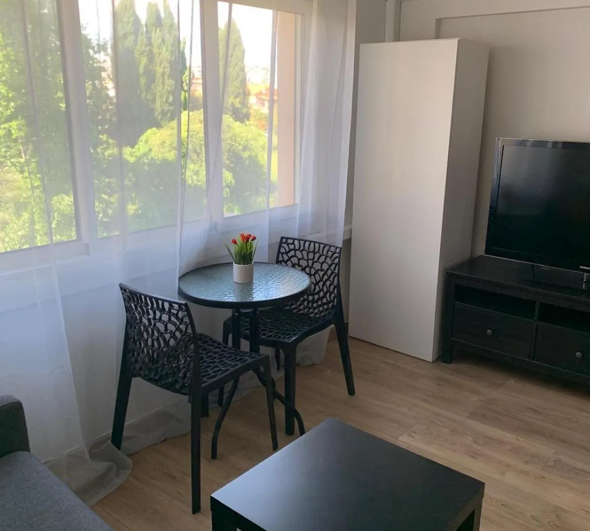 Bel Appartement Avec Emplacement Ideal Saint-Laurent-du-Var
